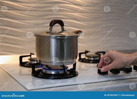 cooking with gas indoors